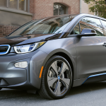 BMW lance l&rsquo;i3 : une berline &eacute;lectrique aux performances d&rsquo;autonomie comparables au diesel, une solution face &agrave; la hausse des prix des carburants