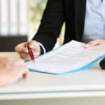 Avocat en droit des &eacute;trangers : r&ocirc;le, missions et conseils