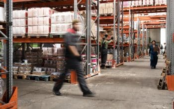 Industrie : comment optimiser stockage et manutention gr&acirc;ce &agrave; des emballages adapt&eacute;s ?