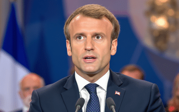 Au sommet Choose France, Emmanuel Macron r&eacute;v&egrave;le un record historique de 93 milliards d’euros d’investissements &eacute;trangers