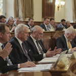 Des parlementaires appellent &agrave; un encadrement rigoureux des fonds vautours, responsables de graves menaces pour la p&eacute;rennit&eacute; des entreprises