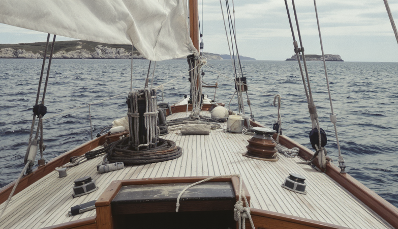 Naviguer vers les &icirc;les bretonnes &agrave; la voile : une odyss&eacute;e &eacute;cologique, paisible et pleine de charme