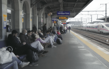 TGV Hendaye-Paris : Douze heures d’attente pour les voyageurs apr&egrave;s un coup de foudre sur la ligne