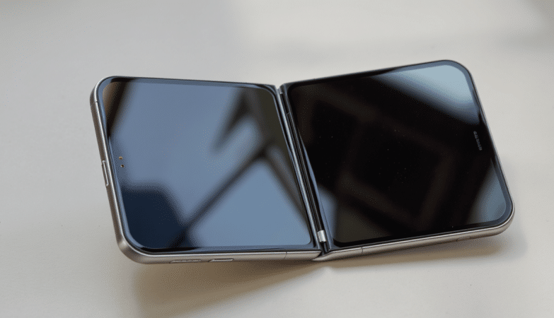 D&eacute;couvrez en vid&eacute;o le tout premier iPhone pliable d&rsquo;Apple : l&rsquo;iPhone Duo d&eacute;voil&eacute;