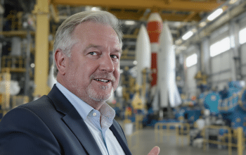 S&eacute;bastien Lecornu inaugure &agrave; Vernon la premi&egrave;re usine de fus&eacute;es r&eacute;utilisables sign&eacute;e MaiaSpace