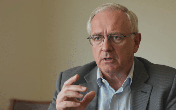 Roland Lescure tire la sonnette d&rsquo;alarme : sans redressement des comptes, l&rsquo;&eacute;conomie fran&ccedil;aise &laquo; &agrave; l&rsquo;arr&ecirc;t &raquo; risque de &laquo; finir dans le mur &raquo;